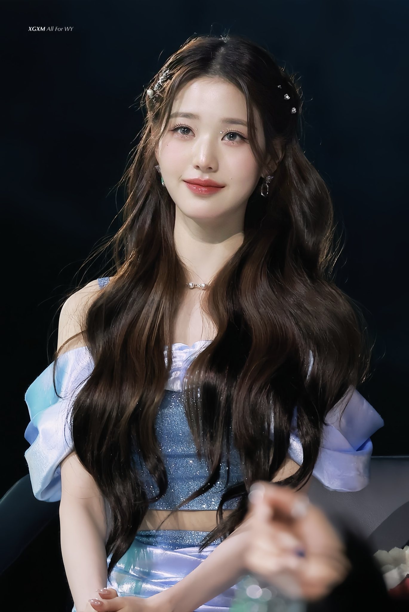 XOĂN LƠI DÀI – SIGNATURE CỦA WONYOUNG (IVE)